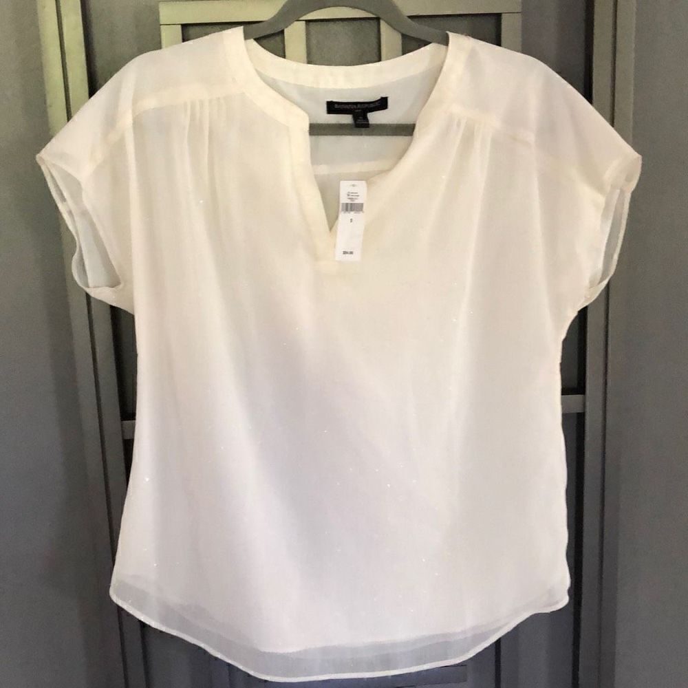 NWT Banana, Republic, ivory, cream, chiffon, cap sleeve top size S